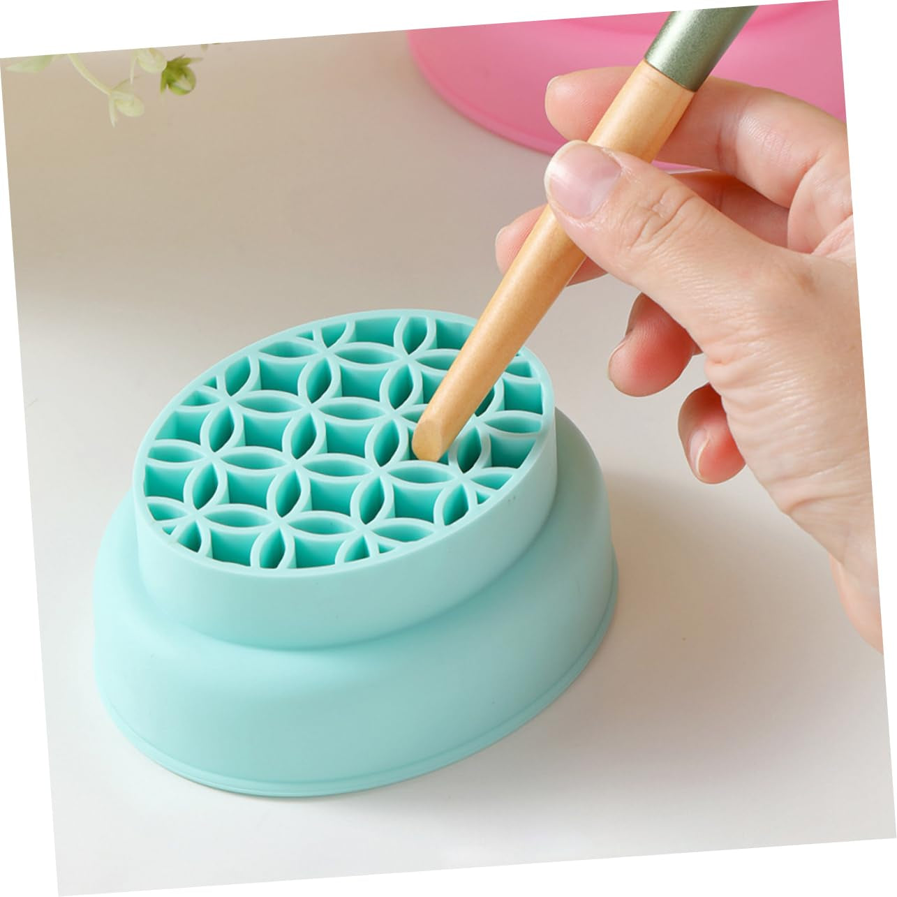 Silicone Makeup Brush Cleaner Bowl Drying Stand Essential Makeup Tool for Efficient Cleaning and Storage Compatible Brushes and Sponges Easy to Use and Practical
